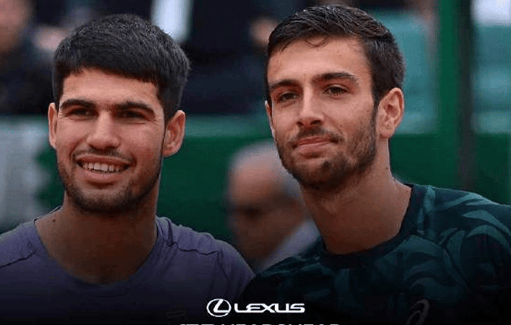 示它的天花 示它的天花